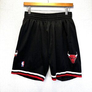 Mitchell & Ness Chicago Bulls Retro Basketball Shorts‎ Mens Small Black Swingman